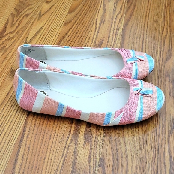 Fergalicious By Fergie Slip-On Ballet Winona Flats / 7.5 - Picture 3 of 7